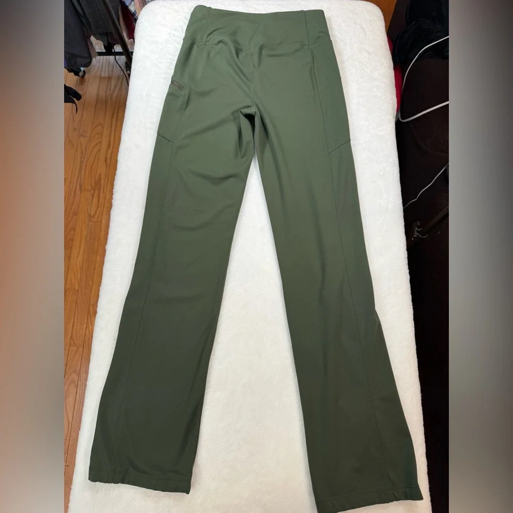 Eddie Bauer Women's Sage Green Leggings Zipper Leg Pocket - Picture 4 of 5